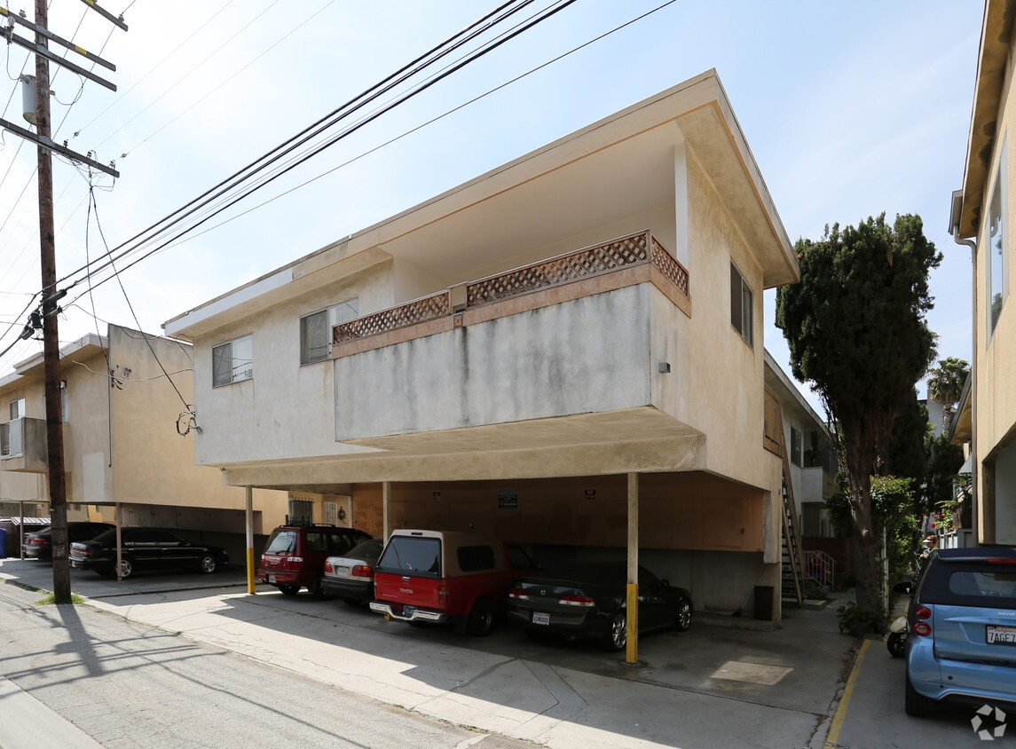 Building Photo - 3910 Inglewood Blvd