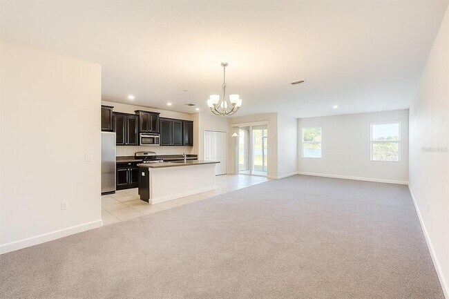 Foto del edificio - 2037 Lakeside Ave