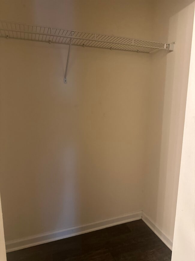 Foto del edificio - 3359 Garden Brook Rd