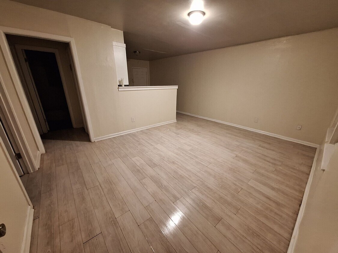 Foto principal - 1518 Victoria St