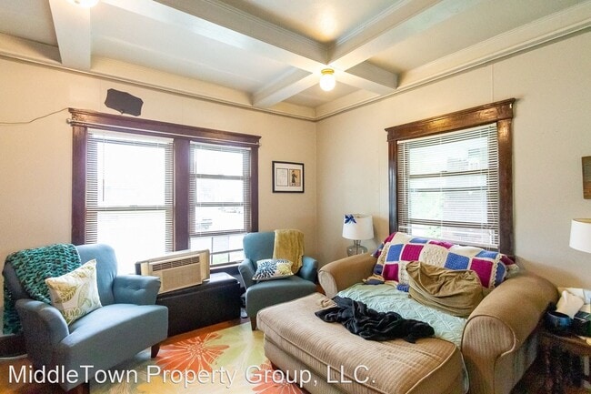 Building Photo - 3 br, 1 bath House - 1415 W Jackson St.