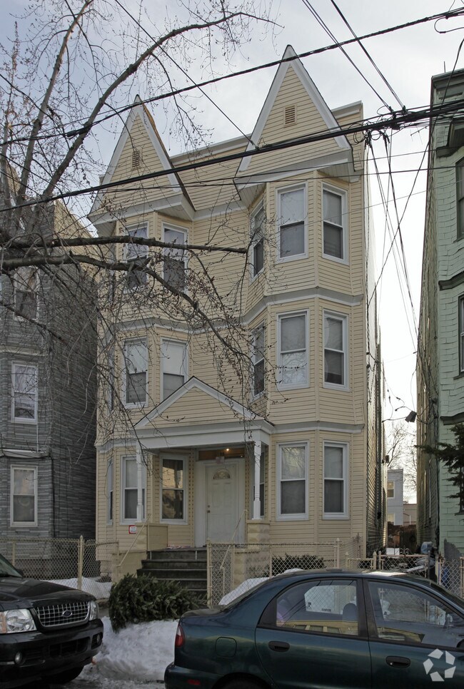 75 Clarke Ave, Jersey City, NJ 07304 Apartments in Jersey City, NJ