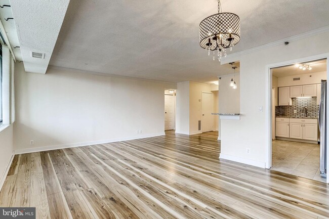 Foto del edificio - 5501 Seminary Rd
