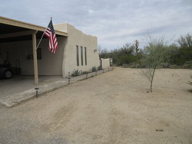 Foto del edificio - Unfurnished home on acreage