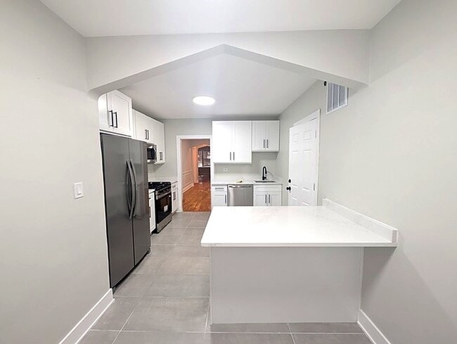 Foto del edificio - 5801 N Richmond St