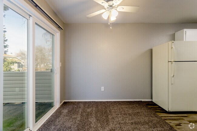 1BR, 1BA - 687SF - Cambridge Park