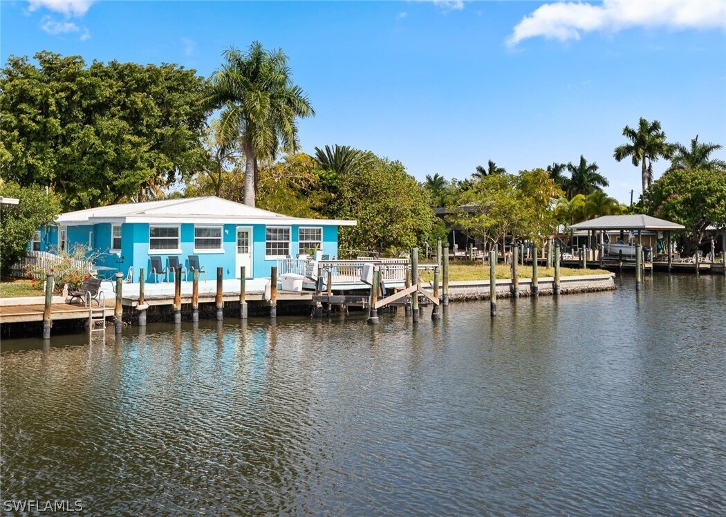 2555 Cay Cove, Matlacha, FL 33993 House Rental in Matlacha, FL