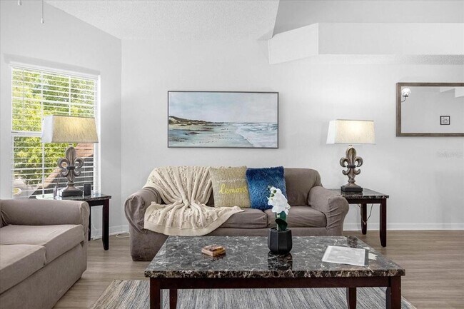 Foto del edificio - 2739 N Poinciana Blvd