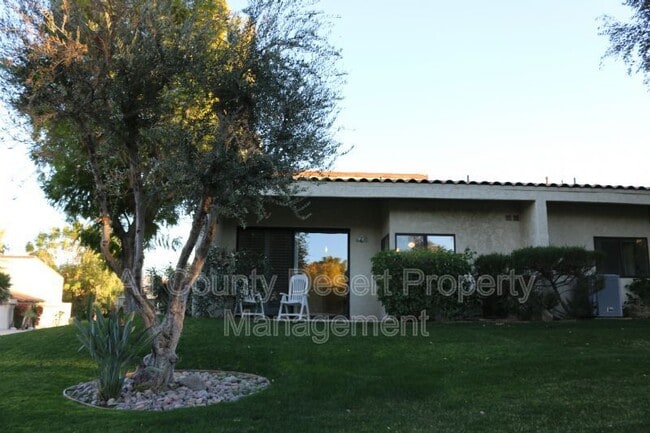 Foto del edificio - 45426 Driftwood Dr