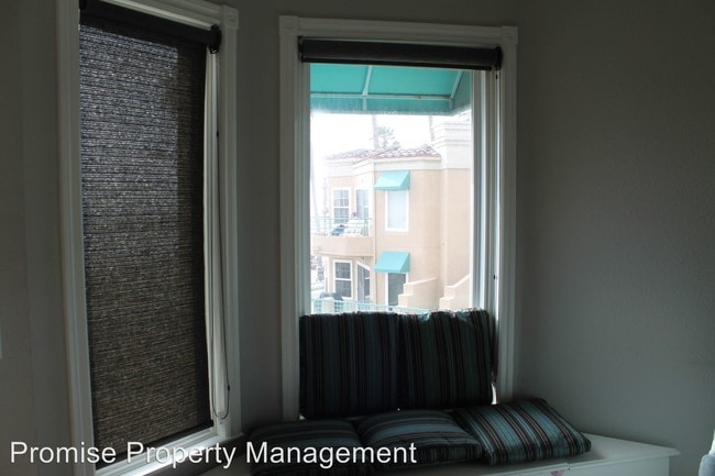 Building Photo - 2 br, 2 bath House - 400 #46 N. The Strand
