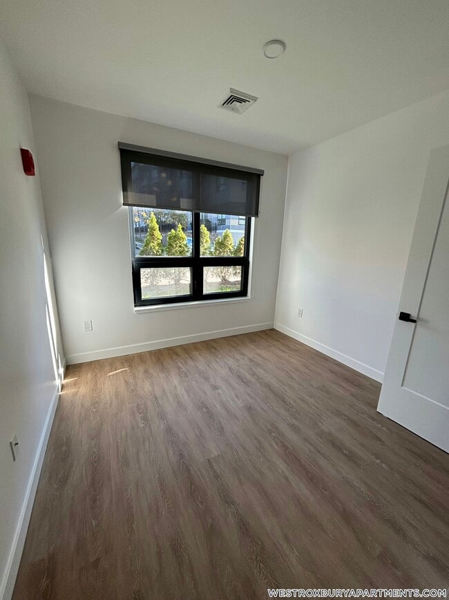 Building Photo - 199 Gardner St