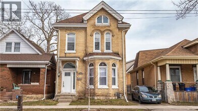 Building Photo - 48 Sheridan St