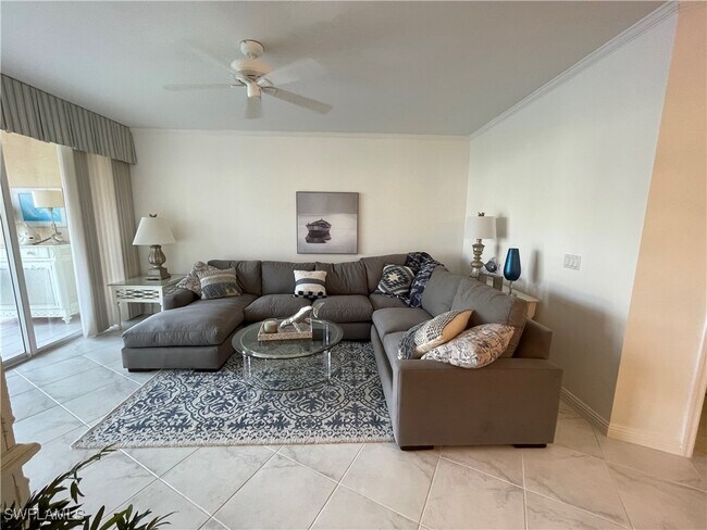 Foto del edificio - 8405 Excalibur Cir