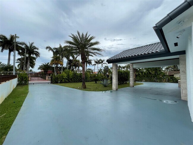 Foto del edificio - 3996 SW 128th Ave
