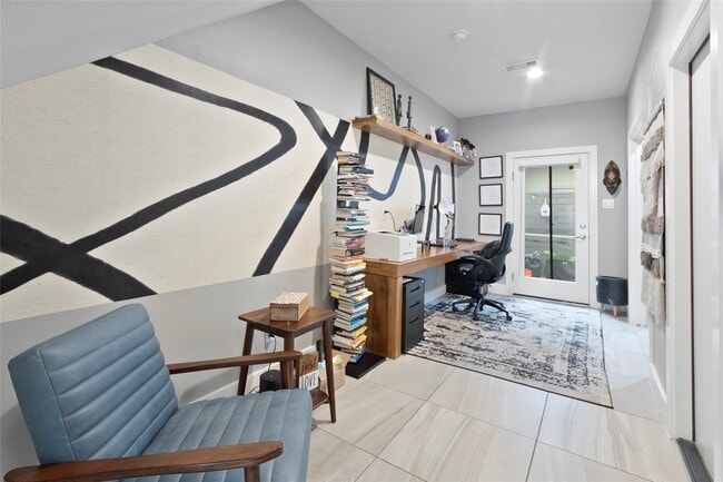 Foto del edificio - 2104 Dennis St