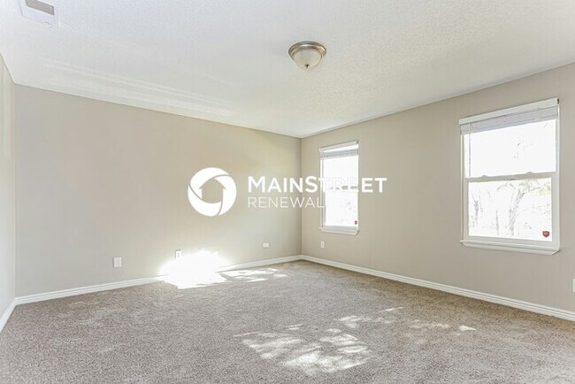 Building Photo - 4 Bedroom Pet-Friendly Home in AURORA, CO with Main Street Renewal