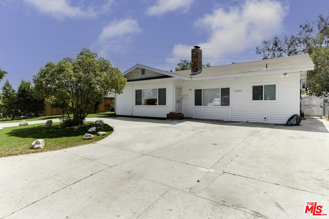 Foto principal - 11812 Randall St