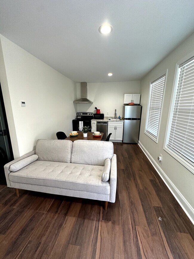 Foto del edificio - 86 Crest Ln