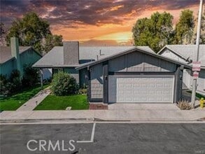 Building Photo - 5970 Sky Meadow St