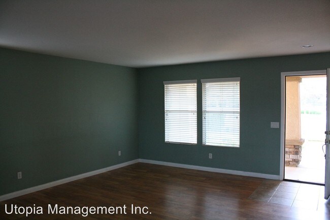 Building Photo - 4 br, 3 bath House - 23682 Canyon Heights Dr
