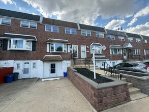 Building Photo - 3620 Canby Dr