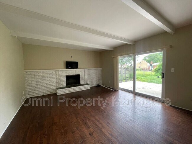 Foto del edificio - 31245 Bretz Dr