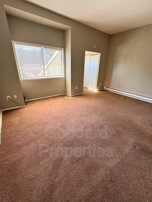Foto del edificio - 9371 Reader Ln