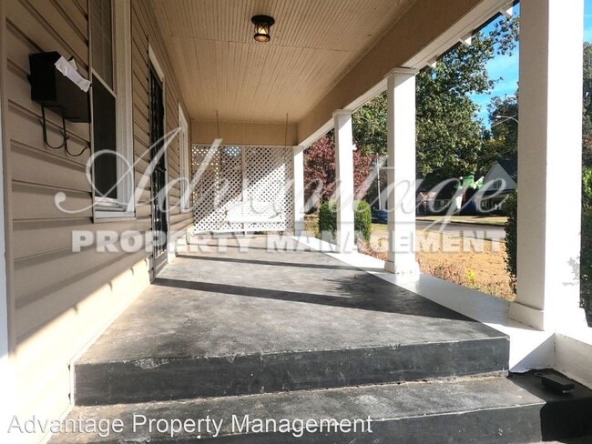 Building Photo - 2 br, 2 bath House - 3560 Autumn Ave.