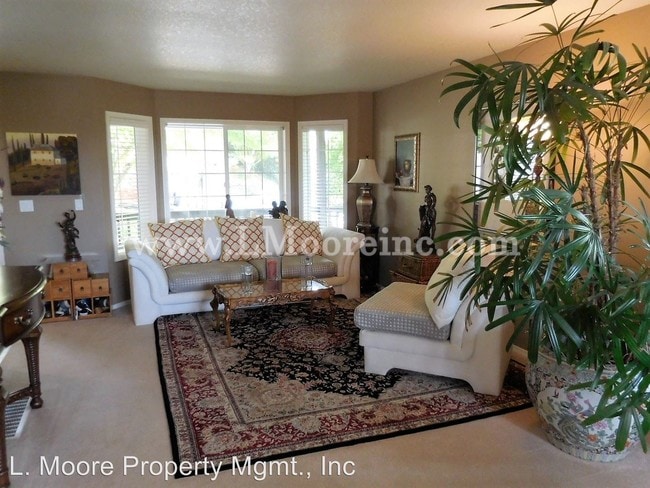Building Photo - 15925 SW Highpoint Dr