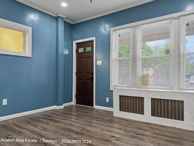 Building Photo - 1275 Hamilton Ave