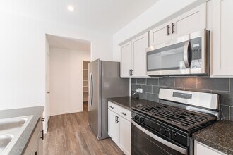 Building Photo - 24314 Pebble Cres Ln