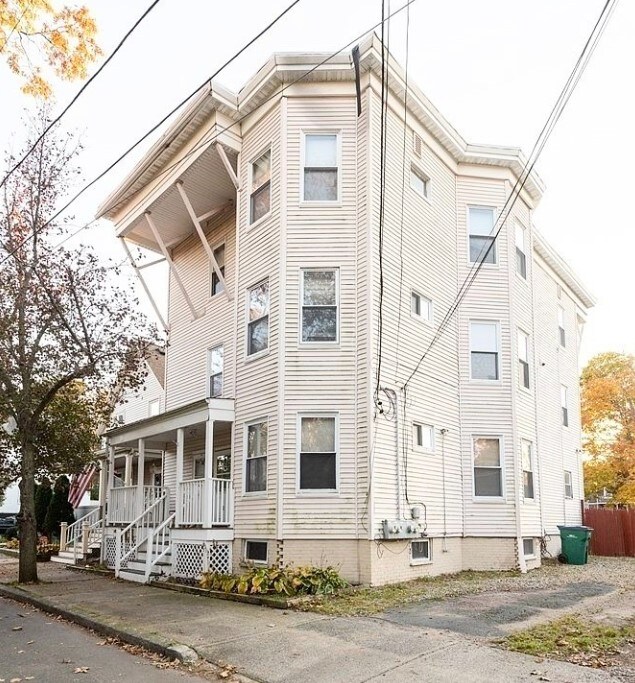38 Oneida St Unit 2L, Lynn, MA 01902 Apartment for Rent in Lynn, MA