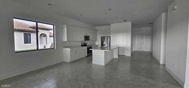 Foto del edificio - 4 br, 3 bath House - 4993 Ofanto Ln REDUCE...