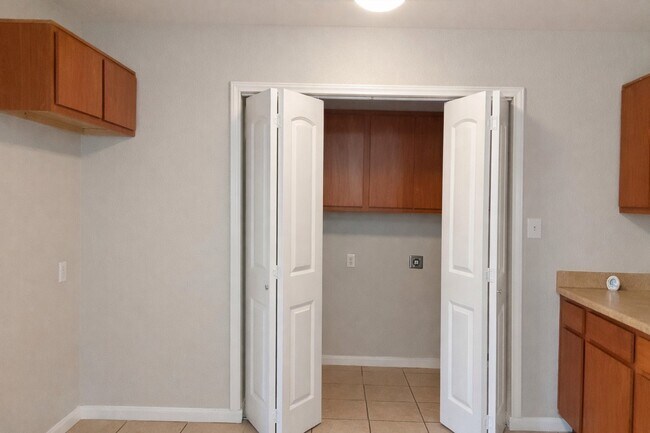 Building Photo - 134 S Bend Ct