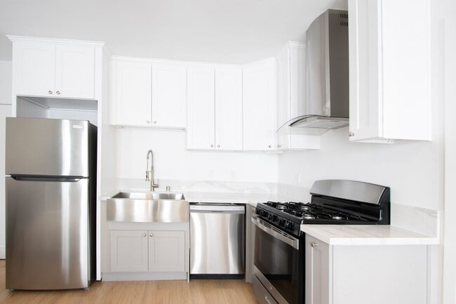 Interior Photo - Lyman Place Apartments