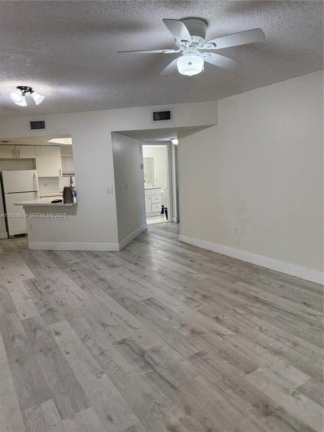 Building Photo - 8353 Lake Dr