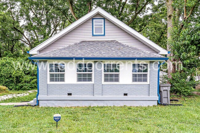 Building Photo - Spacious 3-Bed, 2-Bath Home | 1,590 Sq Ft ...