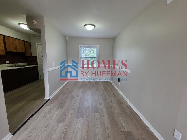 Foto del edificio - One Bedroom Apartment | Boonville