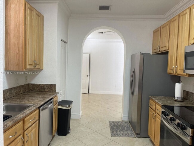 Foto del edificio - 3725 NE 10th St