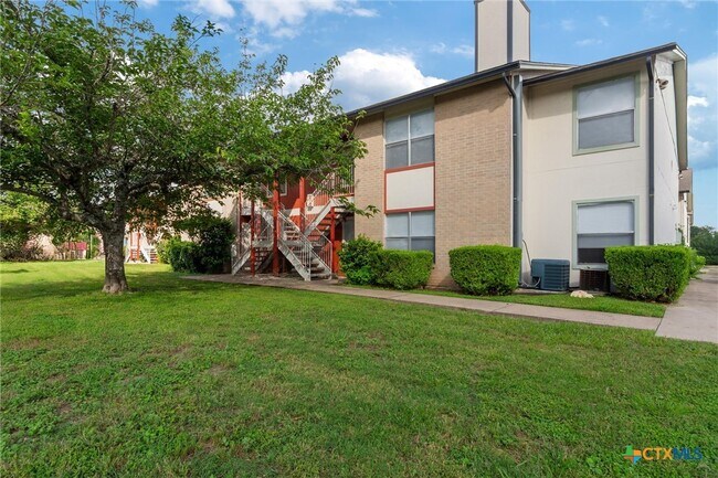 Foto del edificio - 205 Craddock Ave