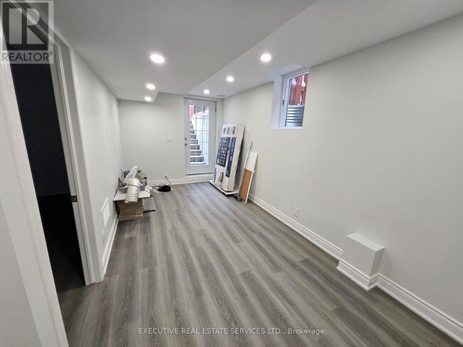 Photo du bâtiment - 3910 Skyview St