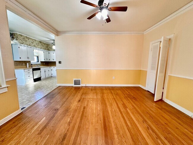 Building Photo - Nice Home in Gateway Addition - Move in Deposit-Free! (If Qualified)