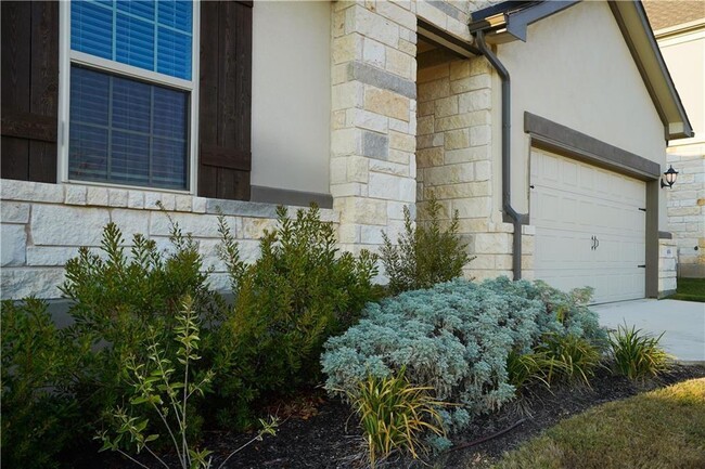 Building Photo - 4004 Promontory Point Trail