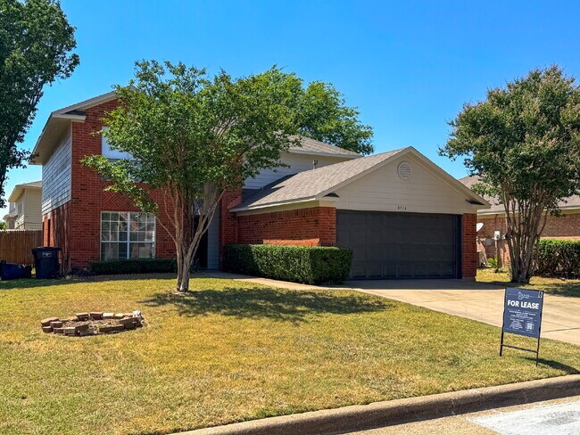 Foto del edificio - 4-Bedroom, 2.5-Bath, 2 Story Home in Fort Worth!