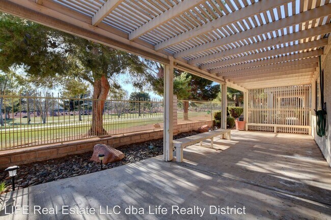 Foto del edificio - 3 br, 2 bath House - 4945 Cedar Lawn Way.