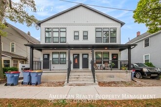 Building Photo - 642 6th St NW