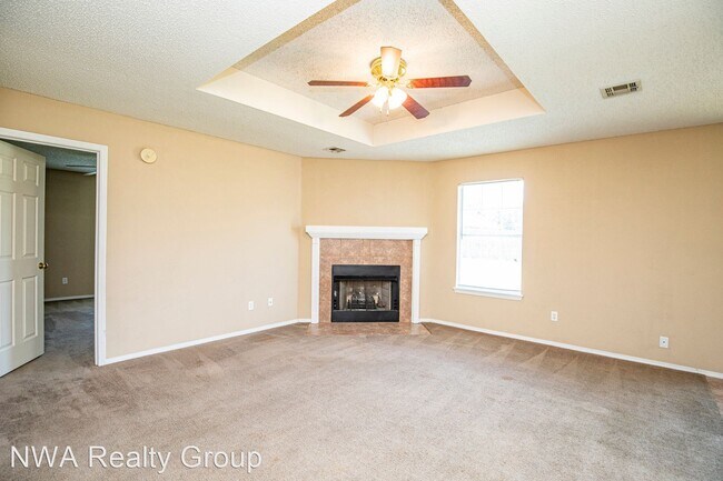 Building Photo - 3 br, 2 bath House - 906 Rachel Avenue