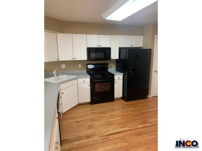 Building Photo - 6323 S Harrison Ct