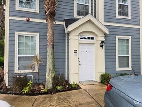 Building Photo - 5581 Rosehill Rd