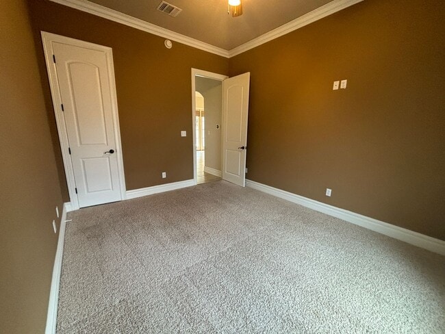 Building Photo - TWELVE OAKS SUBDIVISION